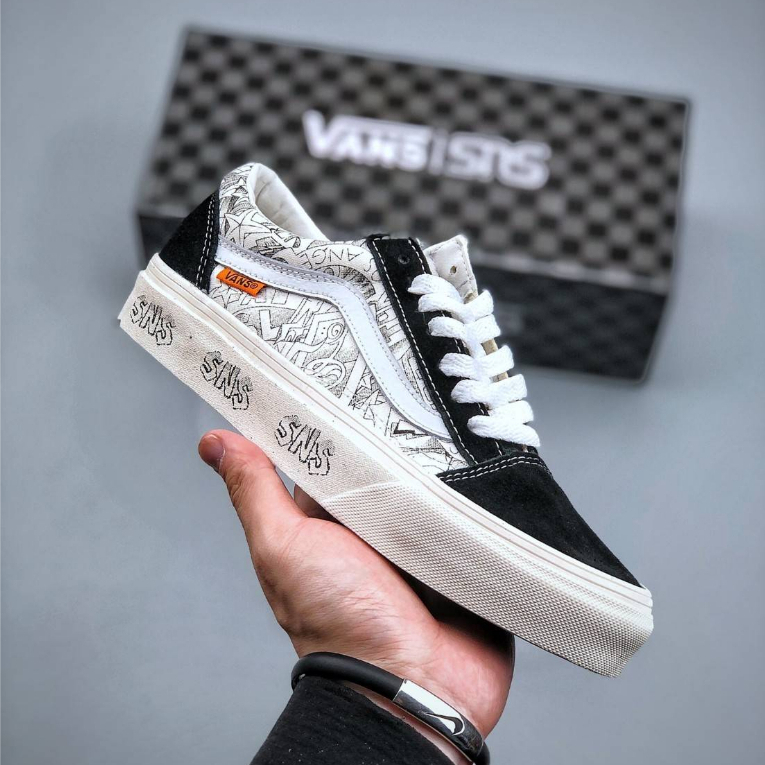 Sneakersnstuff vans store