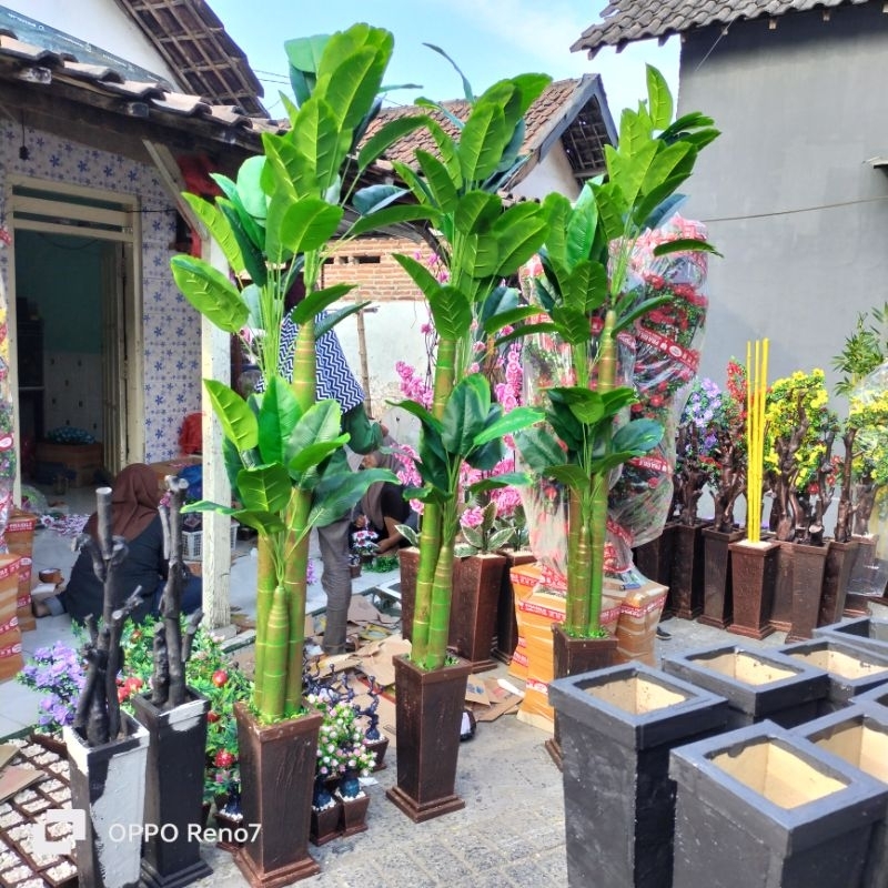 POHON PISANG DENGAN POT JUMBO TINGGI 2 METER //. BUNGA HIAS PISANG ARTIFICIAL PLASTIK KAIN IMPORT TIRUAN DEKORASI SUDUT RUANGAN