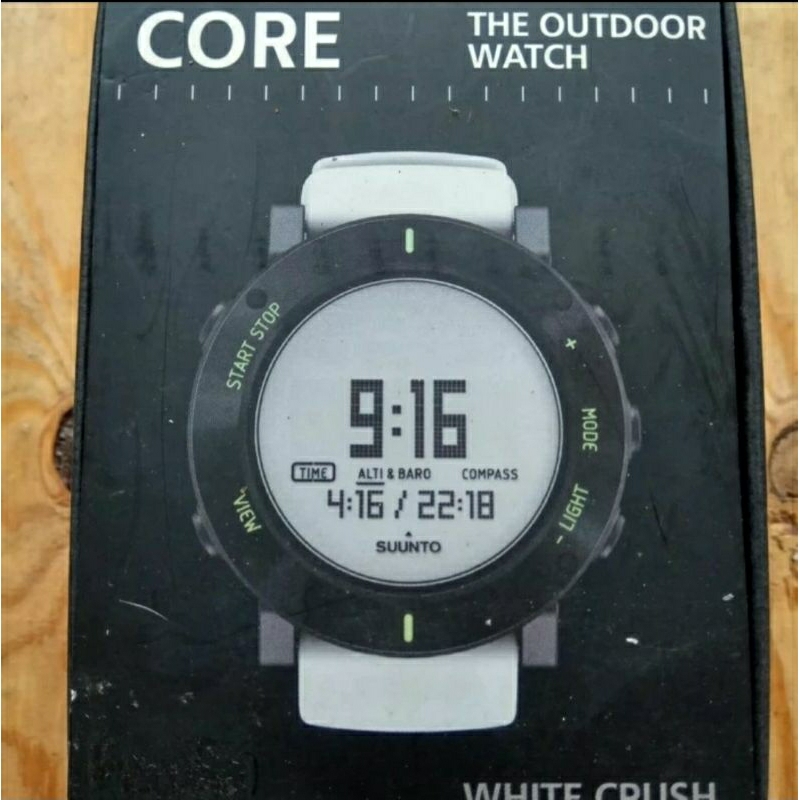 Suunto core shop white crush