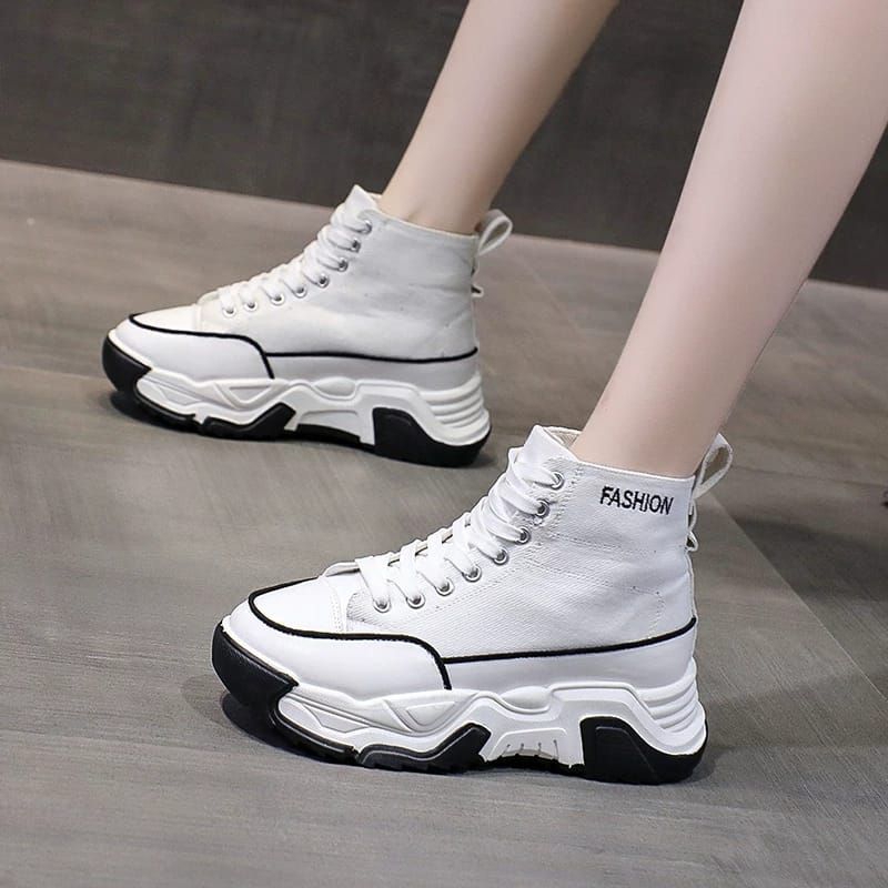 Trending jointed sneaker shoes 2019