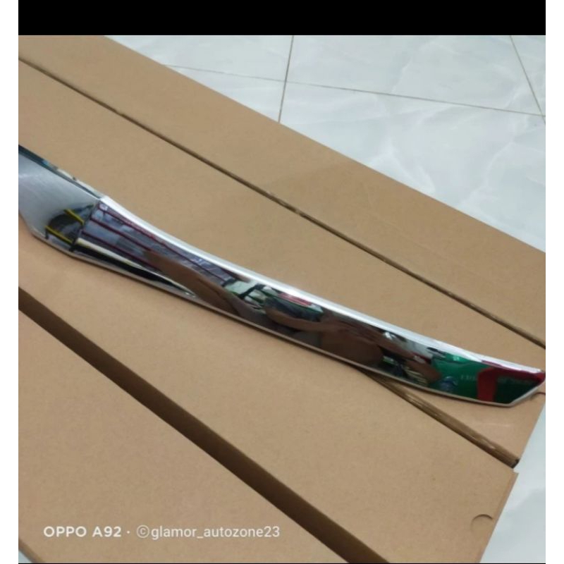 Jual HOOD moulding list kap mesin grand Innova 2012-2013-2014-2015 ...