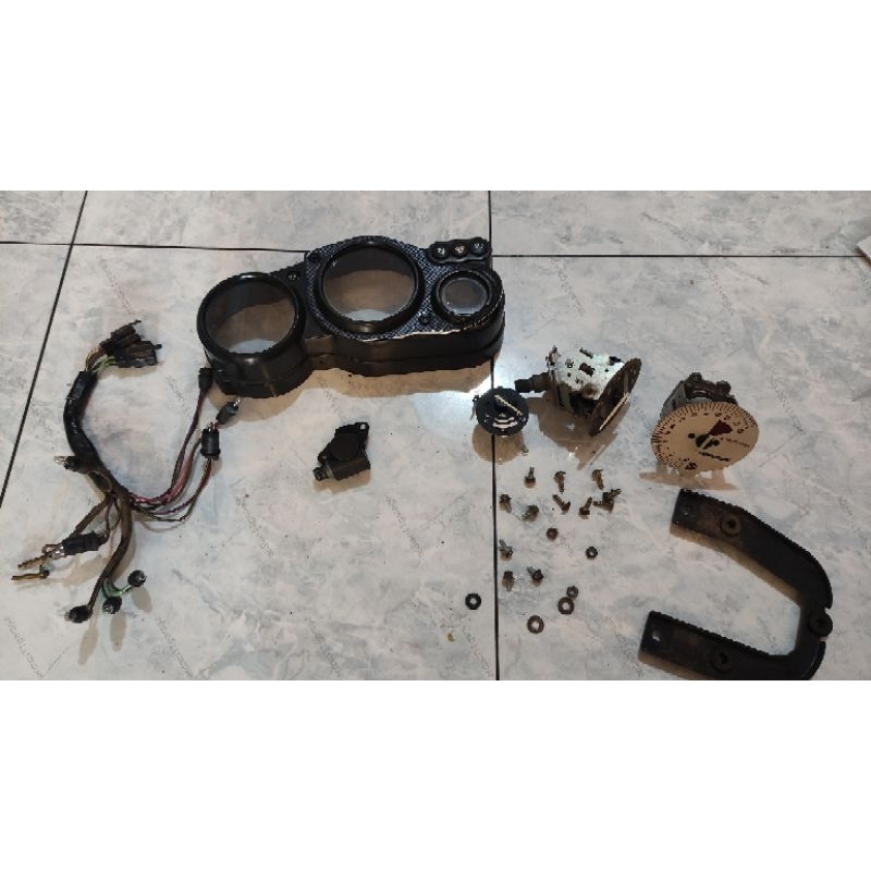 Jual Mesin Speedometer, RPM, ampere bensin dan suhu, cover, bracket ...