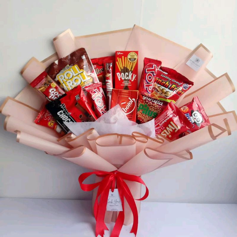 Jual Bucket Kitkat Cantik/Bucket Cowo Cewe/Bucket segala acara di Seller  KINOVSYA SHOP - Pisangan Jaya, Kab. Tangerang