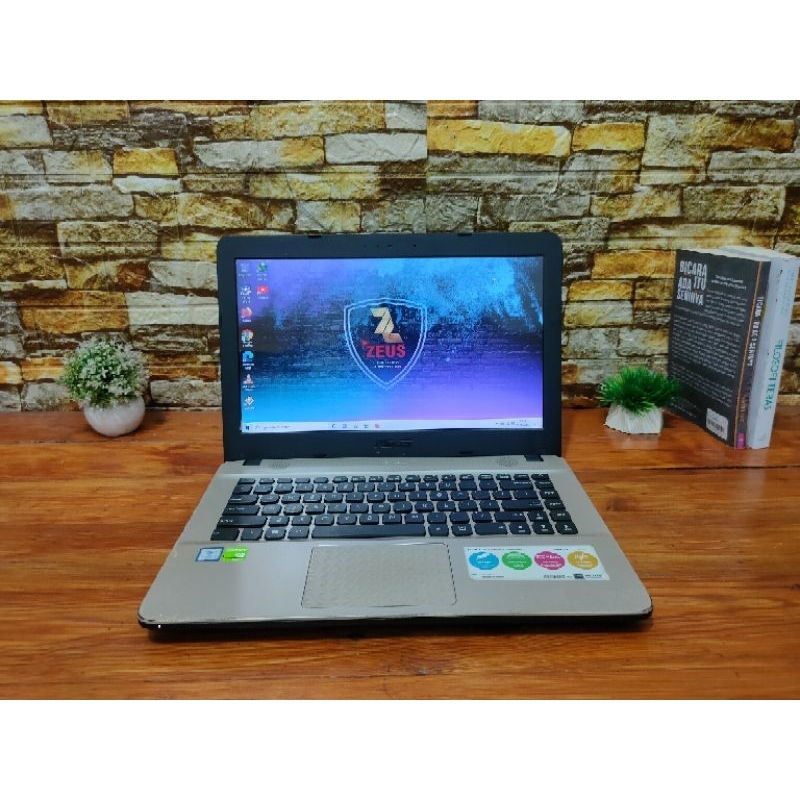 Jual Laptop Asus X441u Core I3 Nvidia Ssd Shopee Indonesia 9554