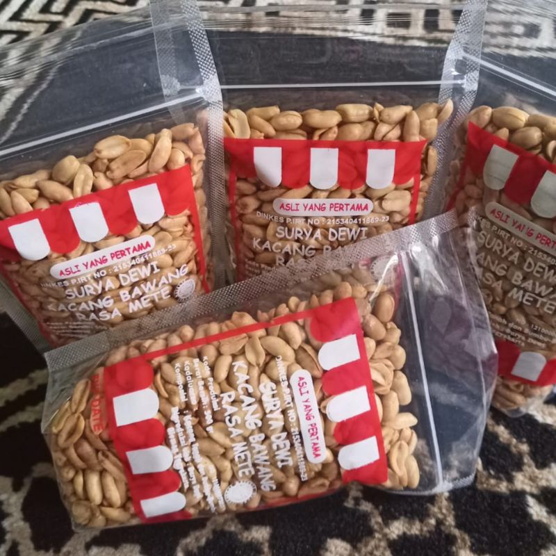 Jual [READY STOCK] Kacang Bawang Rasa Mete Surya Dewi 500gram Oleh-oleh ...