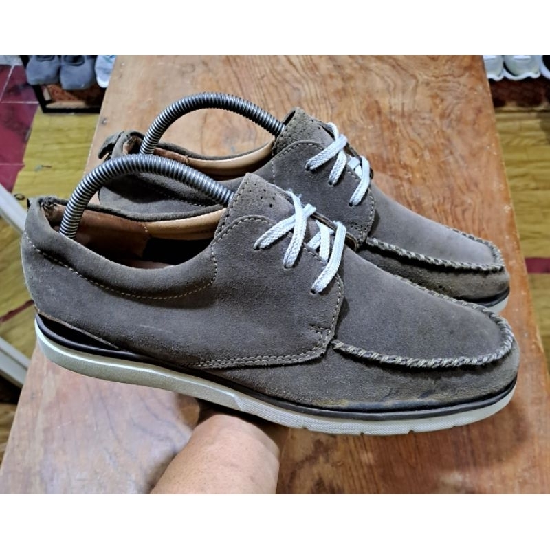 Jual Sneakers Clarks | Shopee Indonesia