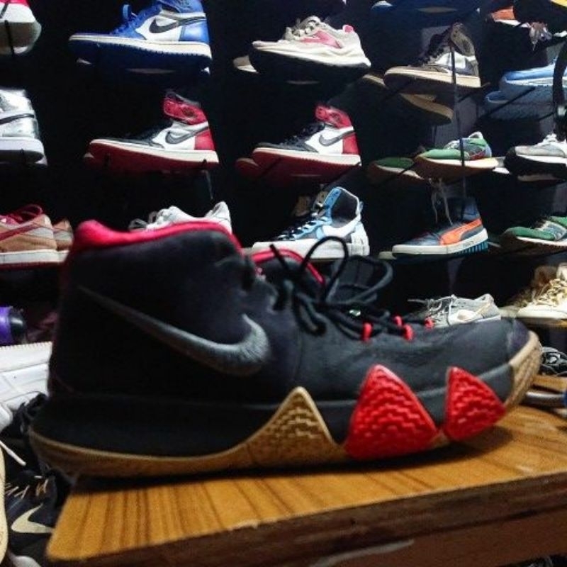 kyrie irving sepatu