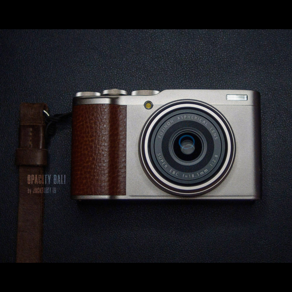 Jual Fujifilm XF10 Stylish APSC Sensor Premium Pocket Camera Baby X100F