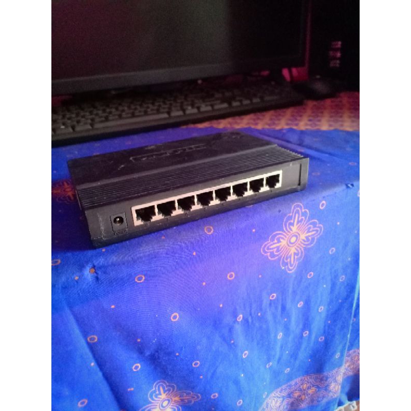 Jual Switch HUB 8 port Gigabit Tp-Link d-link DLL merek random sesuai ...