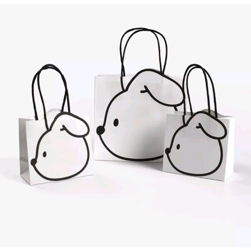 Jual Paperbag putih Pooh /Goodiebag karakter ultah anak/Tas karton