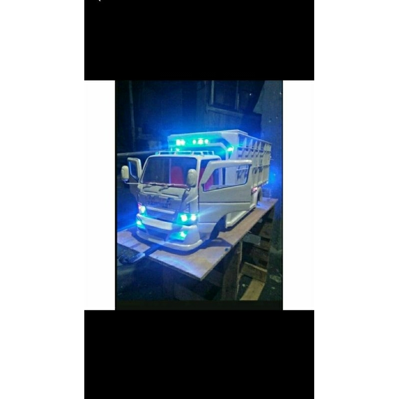 Jual Lampu LED MINIATUR TRUK KAYU DI LENGKAPI DENGAN PERANGKAT CERDAS ...