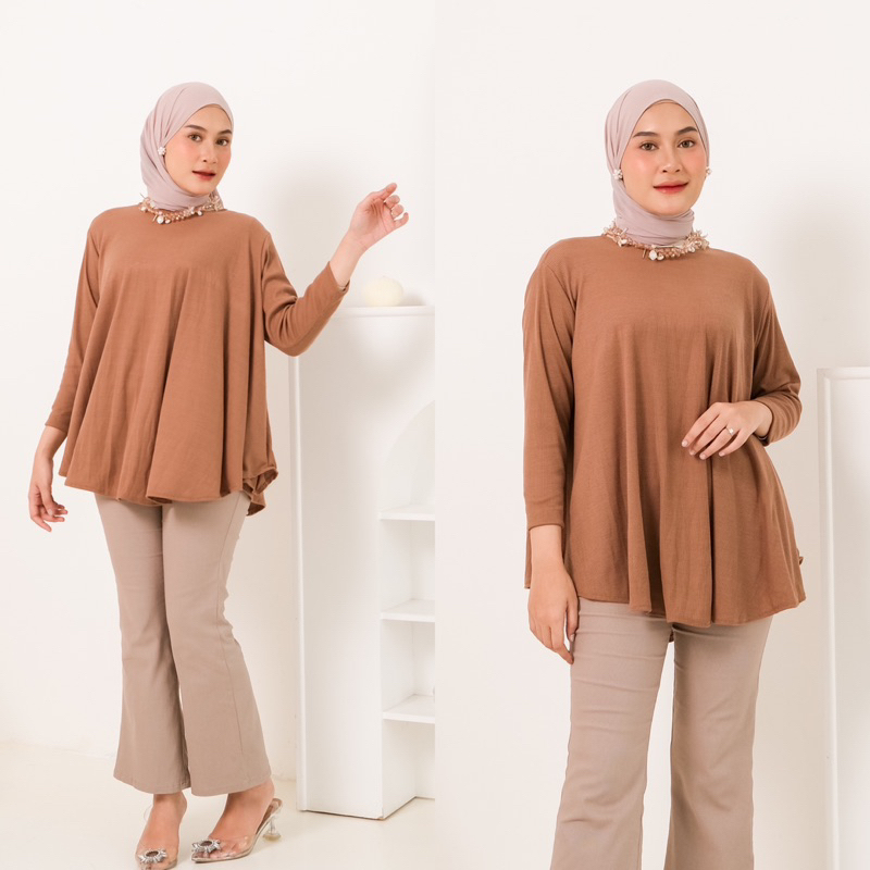 Olivia Blouse Knit Top