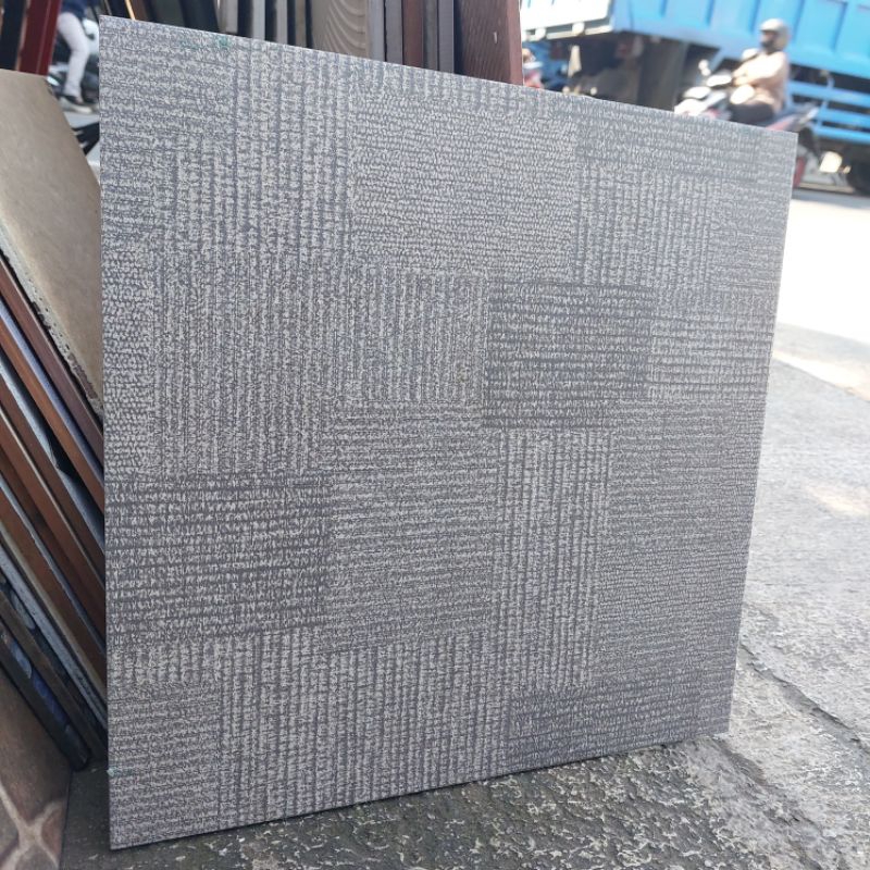 Jual Keramik Lantai Platinum Corso Grey 40x40 Kw1 Shopee Indonesia