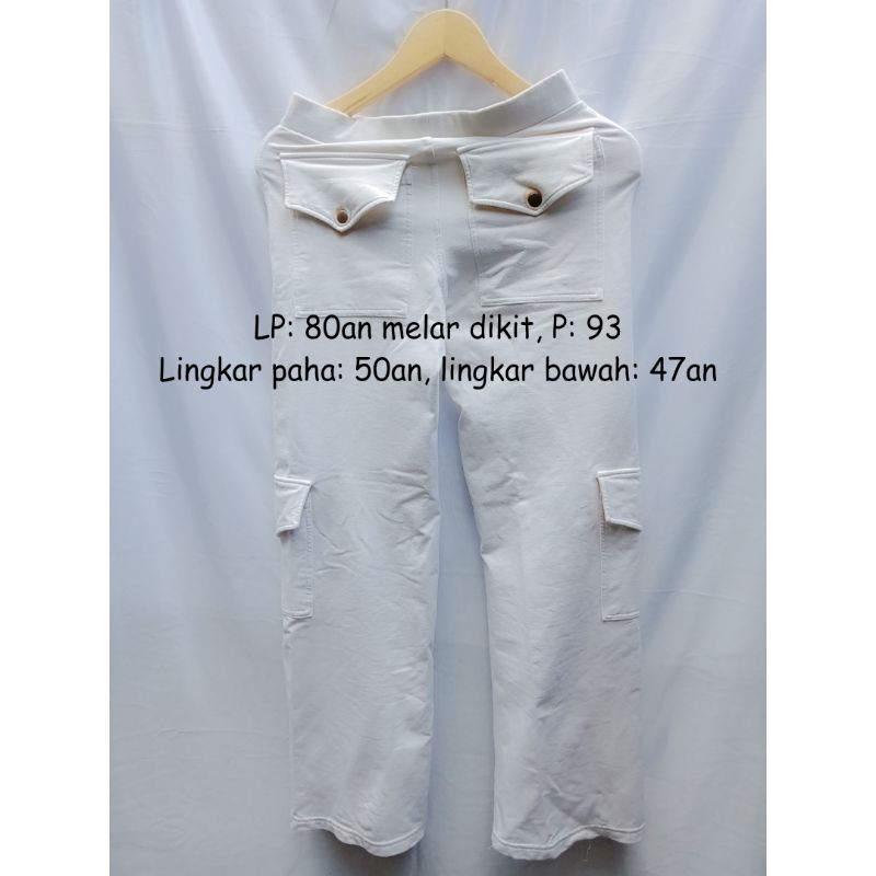 Jual CARGO PANTS broken white (celana kargo putih tulang, straight