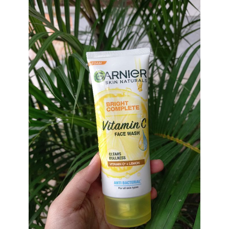 Jual Garnier Bright Complete Vitamin C Brightening Face Wash Skin Care