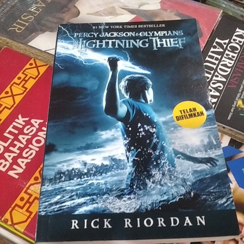 Jual Percy Jackson & olympians the lightning thief | Shopee Indonesia