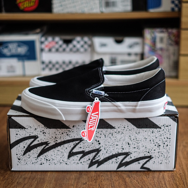 Jual BNIB SL1P-ONN OG LX Vault Black White | Shopee Indonesia