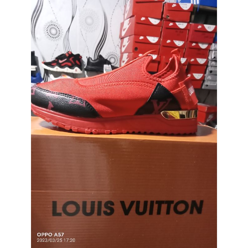 Jual Louis Vuitton Sneaker Terbaru - Harga Promo Oktober 2023