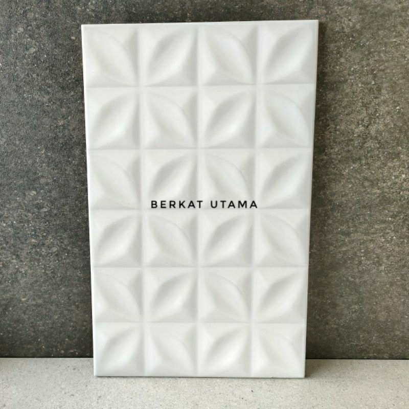Jual keramik dinding 25x40 glossy putih motif bunga timbul / keramik