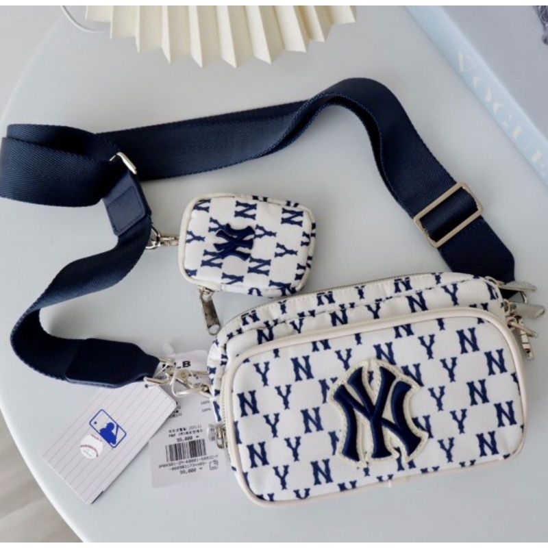 AESPA] - MLB X AESPA GISELLE MONOGRAM EMBOSS MINI CROSS BAG