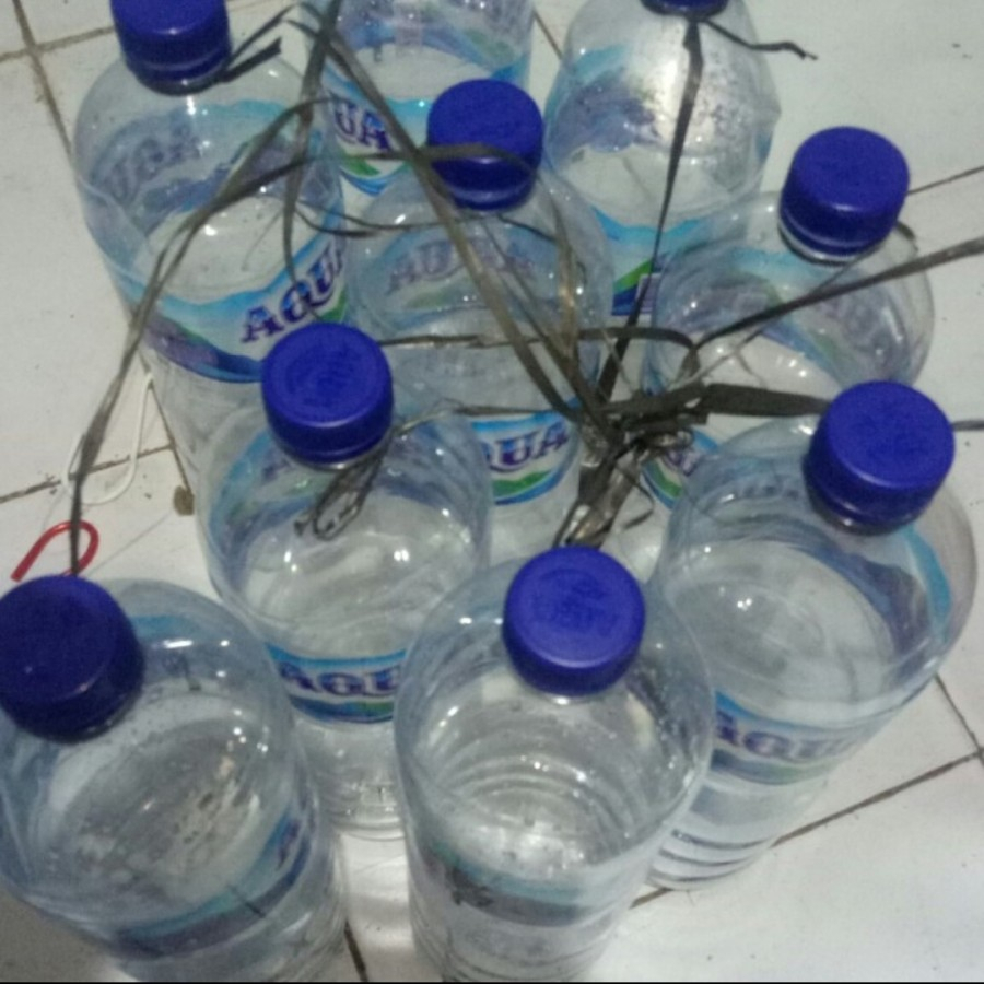 Jual botol aqua bekas 1500ml , Botol Aqua bekas 1.5 liter | Shopee