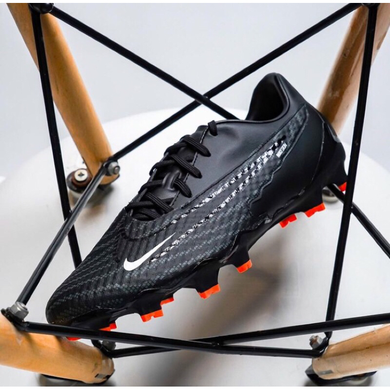 sepatu bola nike phantom