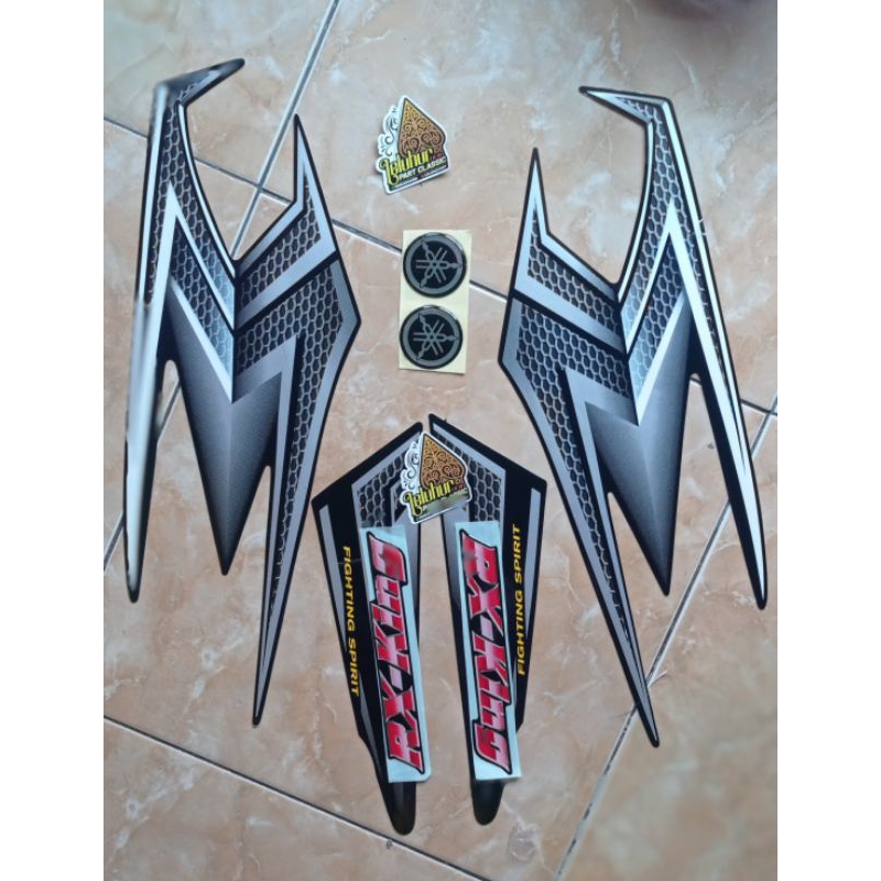 Jual Stiker tengki yamaha rx king 2004 hitam lengkap emblem | Shopee