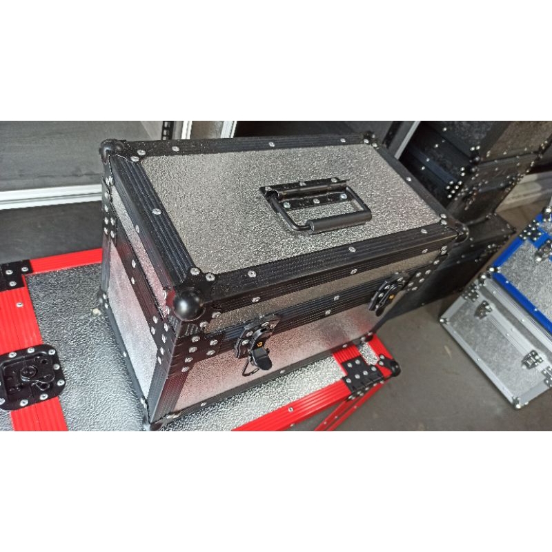 Jual Multi box cable / Flightcase pro multi use volume 4kg | Shopee ...