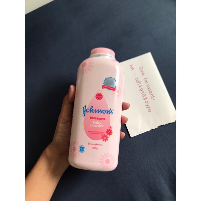 Jual preloved Johnsons Baby Powder dan Baby Cream (expired 2025