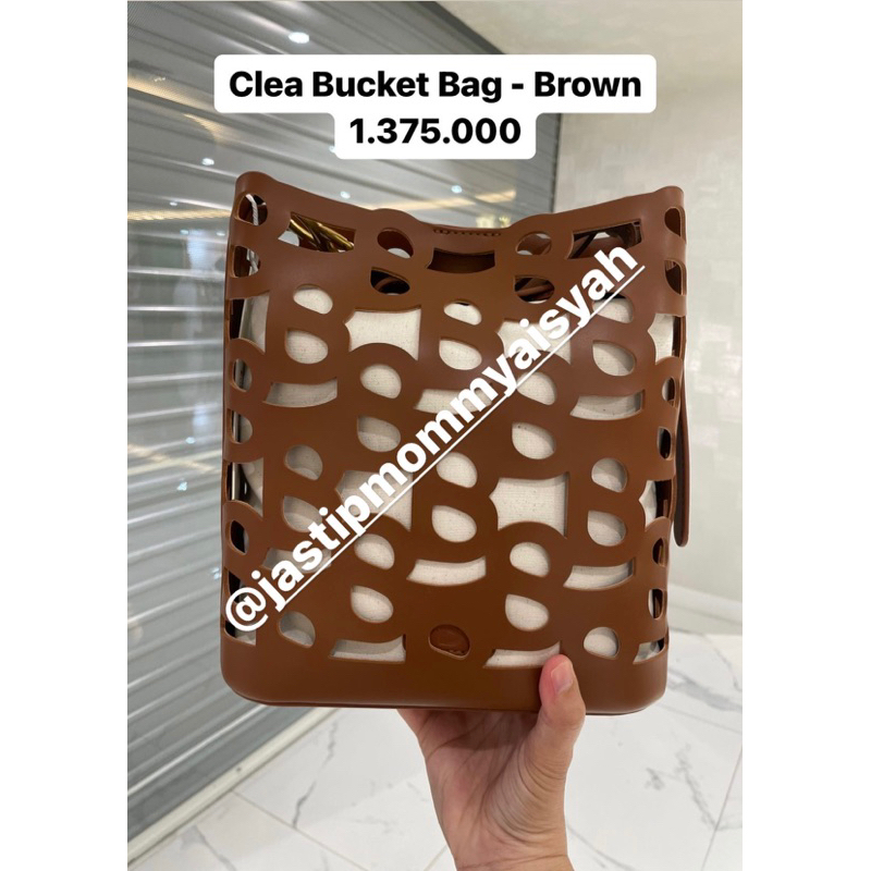 Clea Bucket Bag - Brown – Buttonscarves