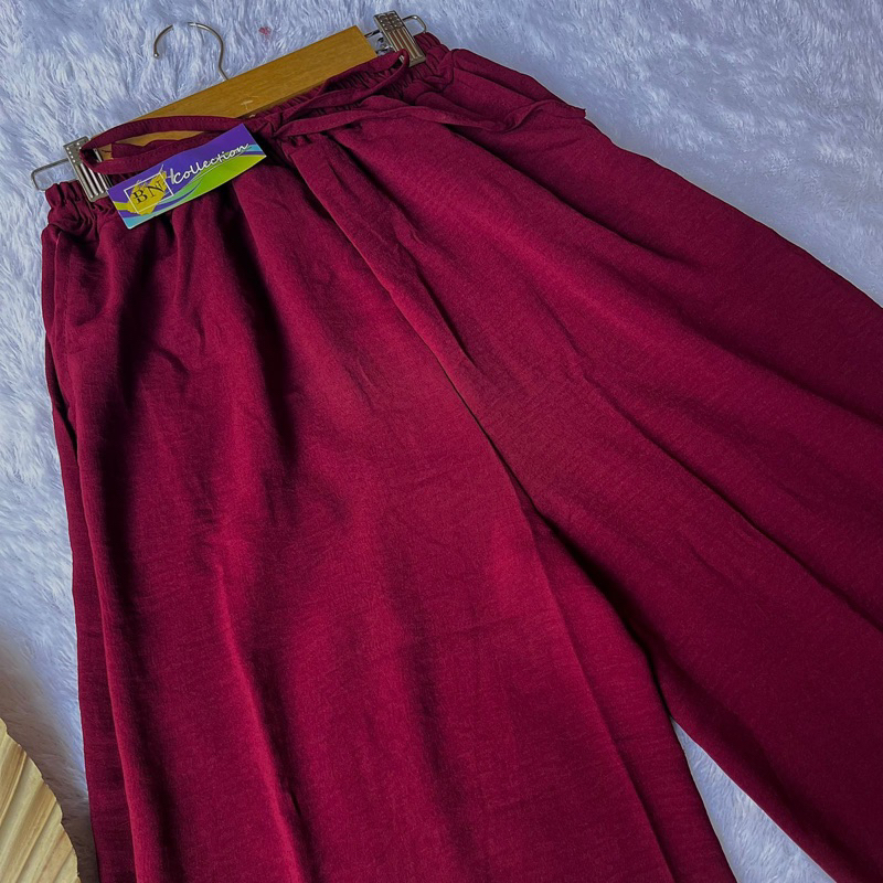 Kuyovini vasvasaga solayotgan ayol pornosini tomosha qiling