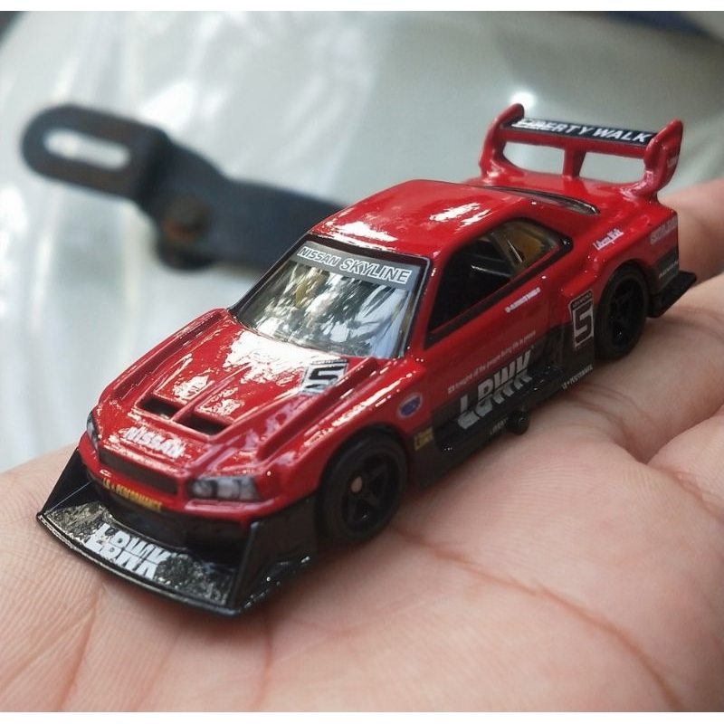 Jual hotwheels skyline r34 lbwk merah loose murah | Shopee Indonesia
