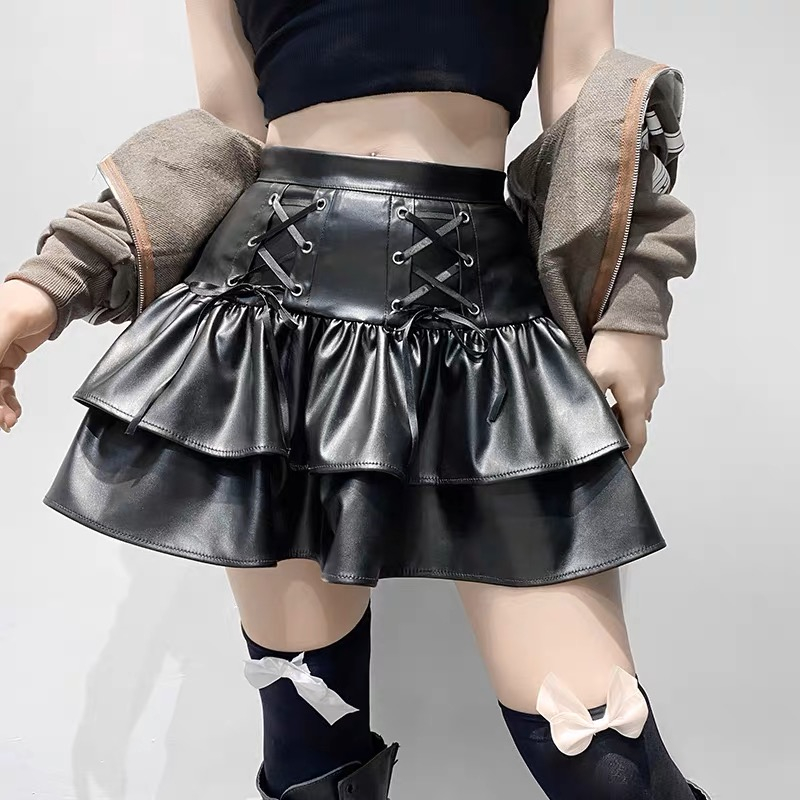 Women's mini skirt shiny leather elegant bouffant gothic pleated