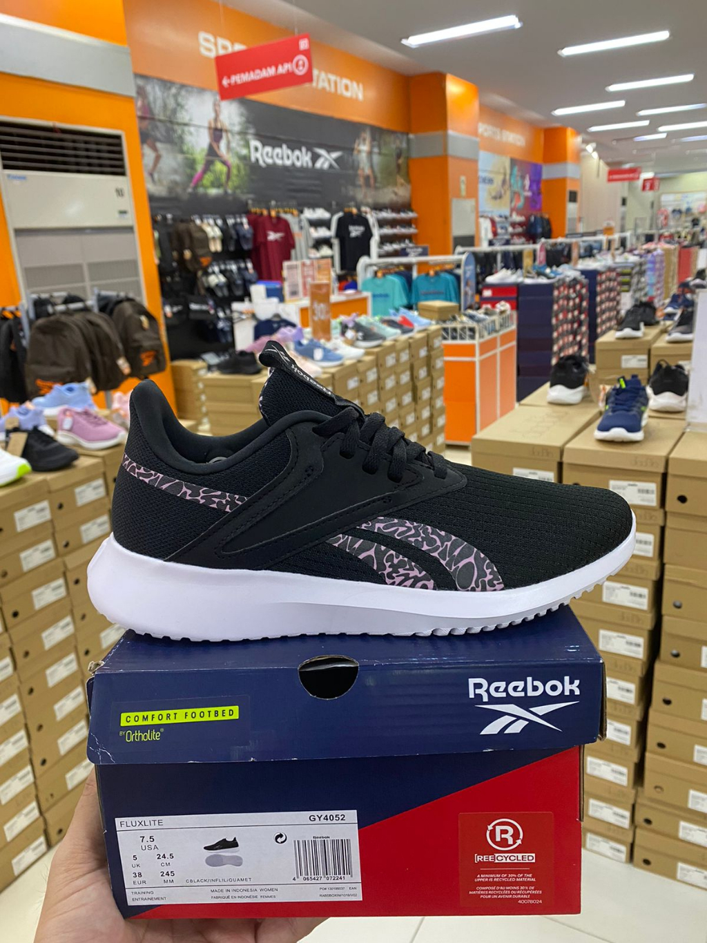 Jual Reebok Fluxlite Black GY4052 Women S Shoes Original Shopee Indonesia