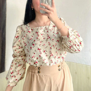 Stevani Margaritha Twist Vintage Floral Korean Blouse