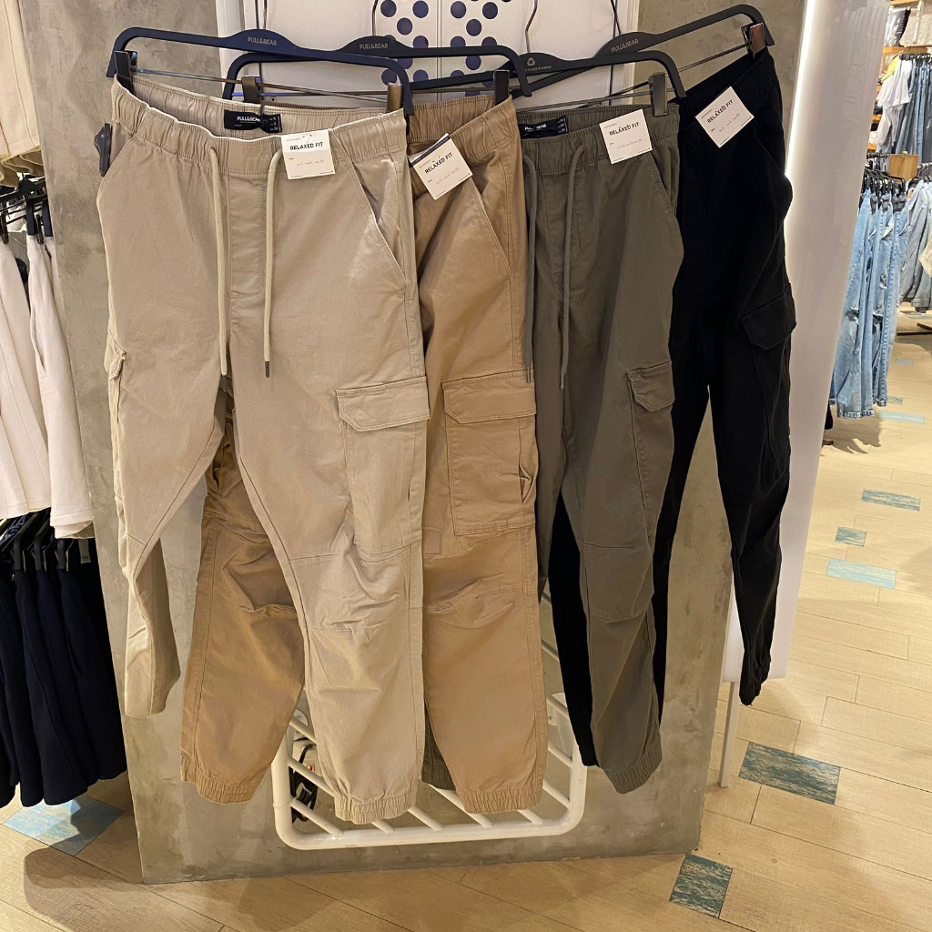 Jogger pull and bear on sale