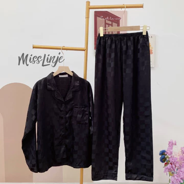 Baju Tidur Piyama Satin Kotak Setelan Lengan Panjang Celana Panjang Wanita Busui Full Kancing