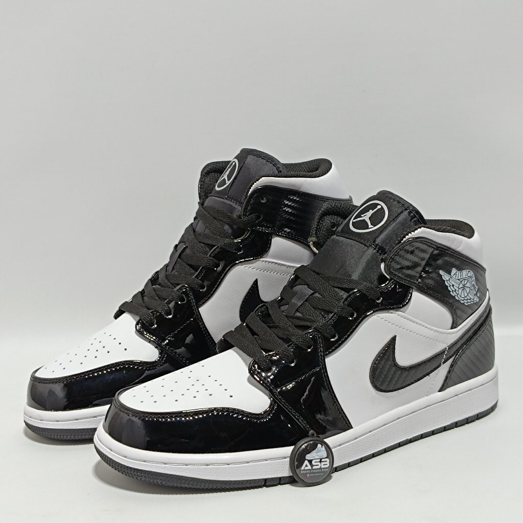 Jual Nike Air Jordan 1 Mid Carbon Fiber Black White BNIB 100 Shopee
