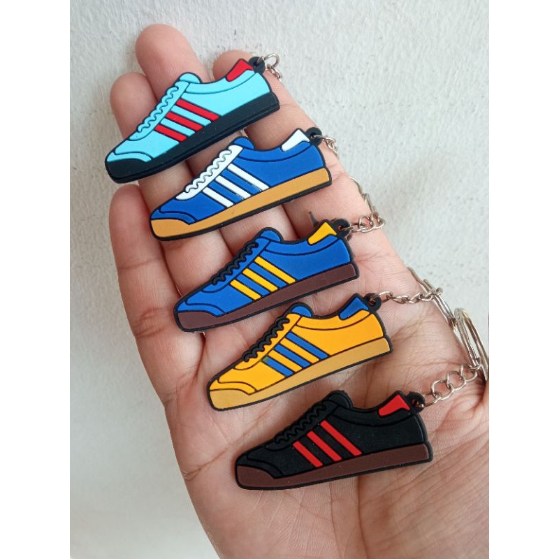 Jual Gantungan Kunci Casual Football Ultras Hooligans Keychain | Shopee ...