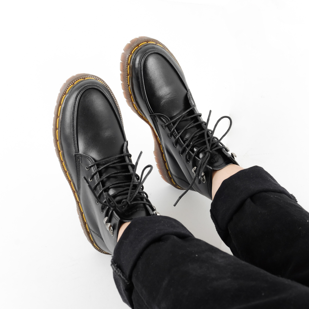 Jual Sepatu Docmart Wanita Boots Kulit | Shopee Indonesia