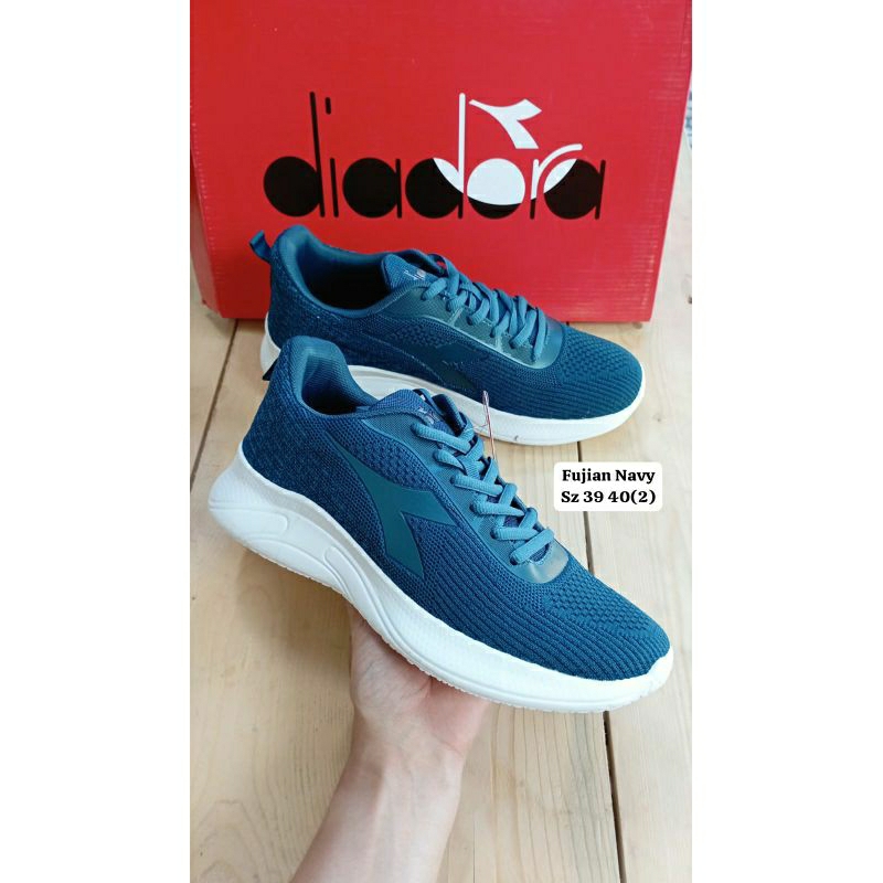 Diadora shopee store