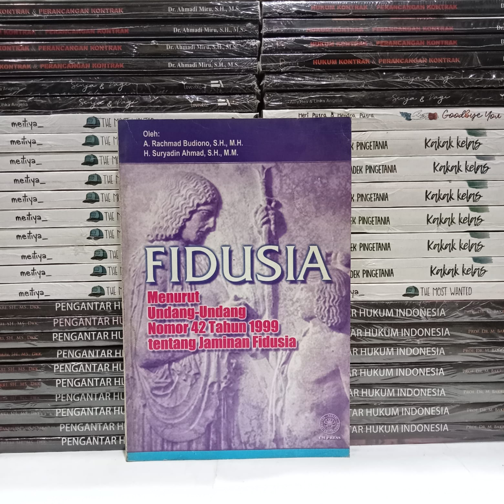 Jual Buku Fidusia Menurut Undang Undang Nomor 42 Tahun 1999 Tentang