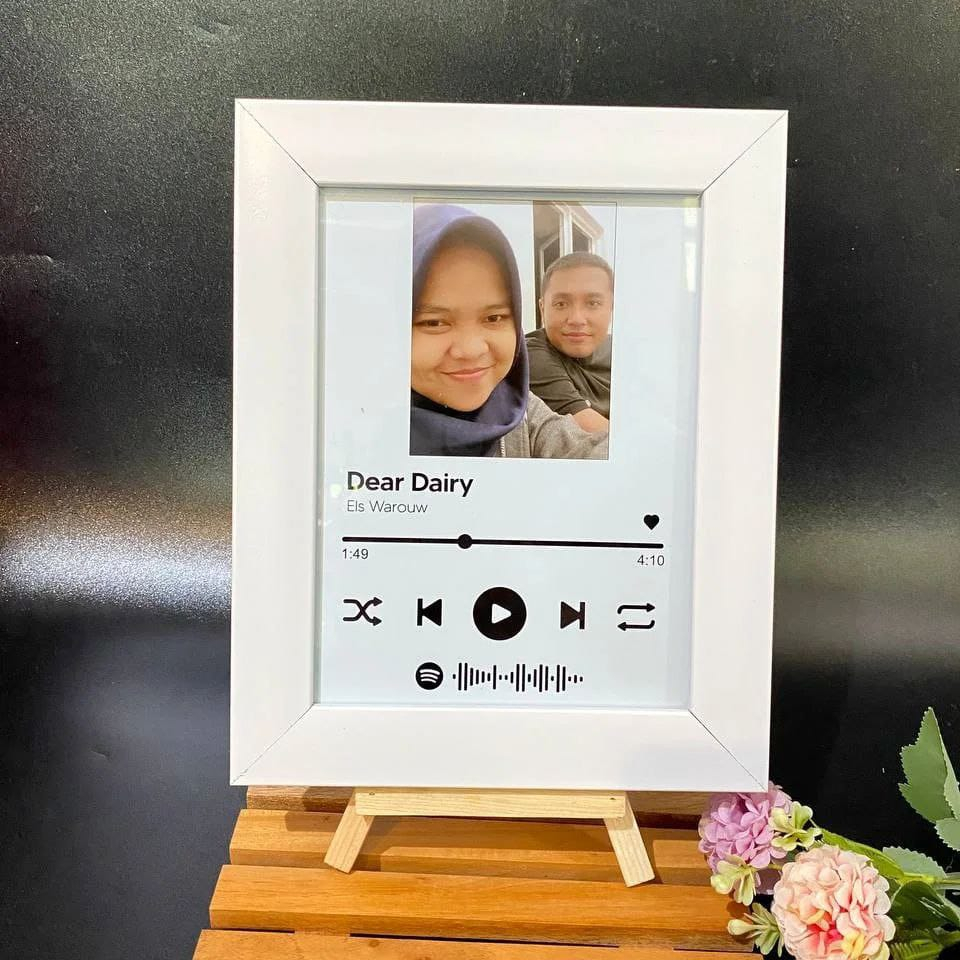 Jual Frame Spotify ukuran 20x25cm Bisa Request Foto dan Lagu Spotify 1 ...