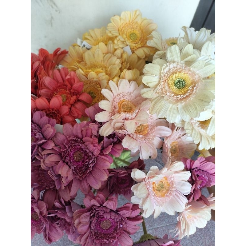 Jual DEFECT ALLERT! Gerbera artifisial defect, produk bekas display ...