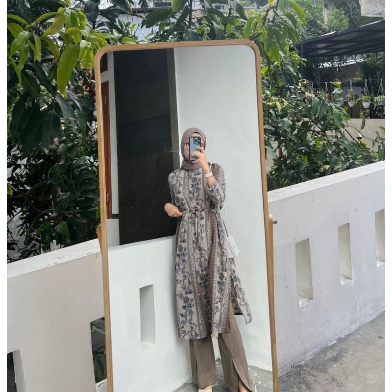 Jual Aisha Slit Dress by Outfix New (LANGSUNG KIRIM) | Shopee Indonesia