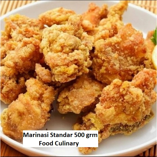 Proses marinasi ayam dengan bumbu sederhana