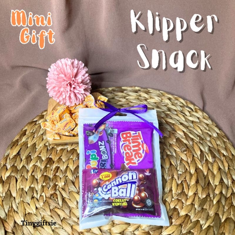Jual [ READY STOCK ] Ungu - Klipper Snack / Mini Gift / Hampers Snack ...
