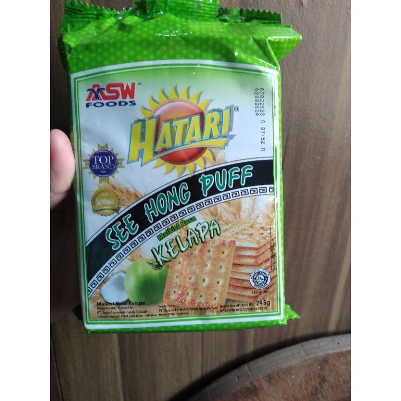 Jual Biskuit Hatari Crackers Gr Asw Food Kelapa Malkist Shopee Indonesia