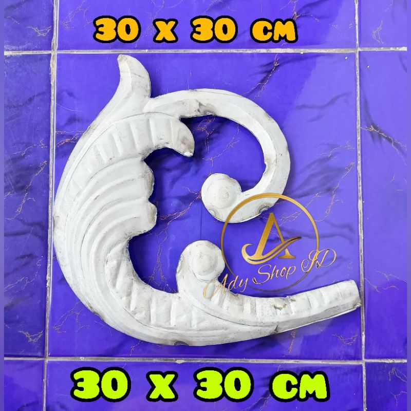 Jual ornamen motif leter C klasik dua muka ukuran 30x30cm bahan besi