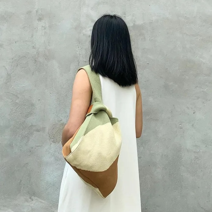 Jual READY STOCK BUFFOLLOW VACAY TOTE BAG TAS VIRAL BANGKOK MOTIF EARTH ...